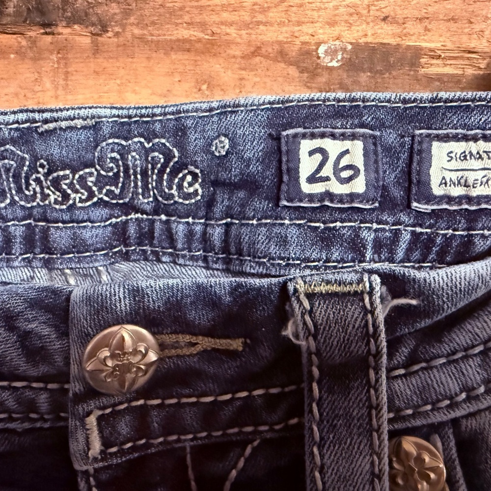 Miss Me Jeans - Picture 2 of 7